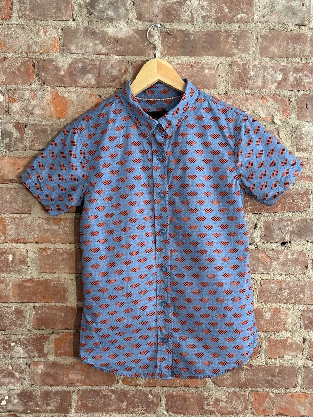 Wildfang Blue and Red Short-Sleeve Button-Down with Lips Print